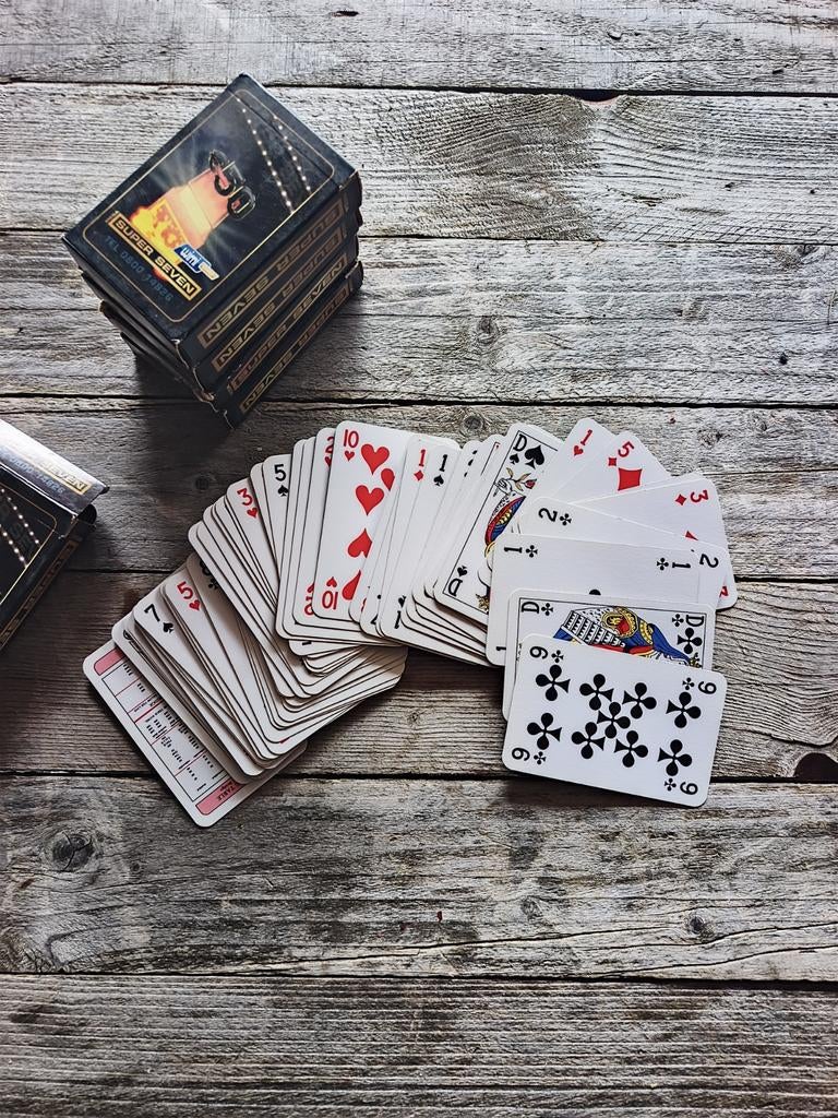 Speelkaarten Super Seven – set van meerdere decks, Vijf spelers of meer, Ophalen of Verzenden, Zo goed als nieuw