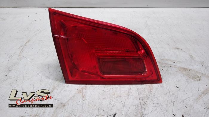 Achterlicht links van een Opel Astra, Gebruikt, -, -, Opel