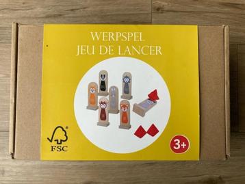 Houten werpspel  beschikbaar voor biedingen