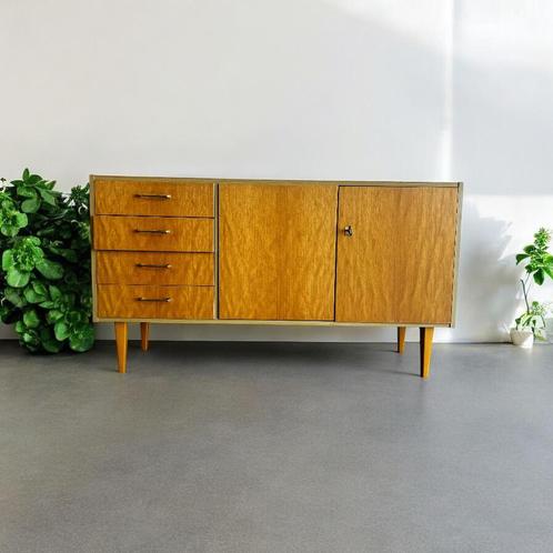Vintage ladekast / dressoir / tvmeubel, Kinderen en Baby's, Kinderkamer | Commodes en Kasten, Ophalen of Verzenden