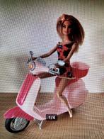 set: barbie op scooter voor 12 euro, Ophalen of Verzenden, Zo goed als nieuw, Barbie