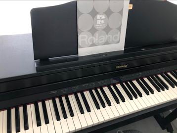 Roland HP506 - in nette staat verkerende digitale piano beschikbaar voor biedingen