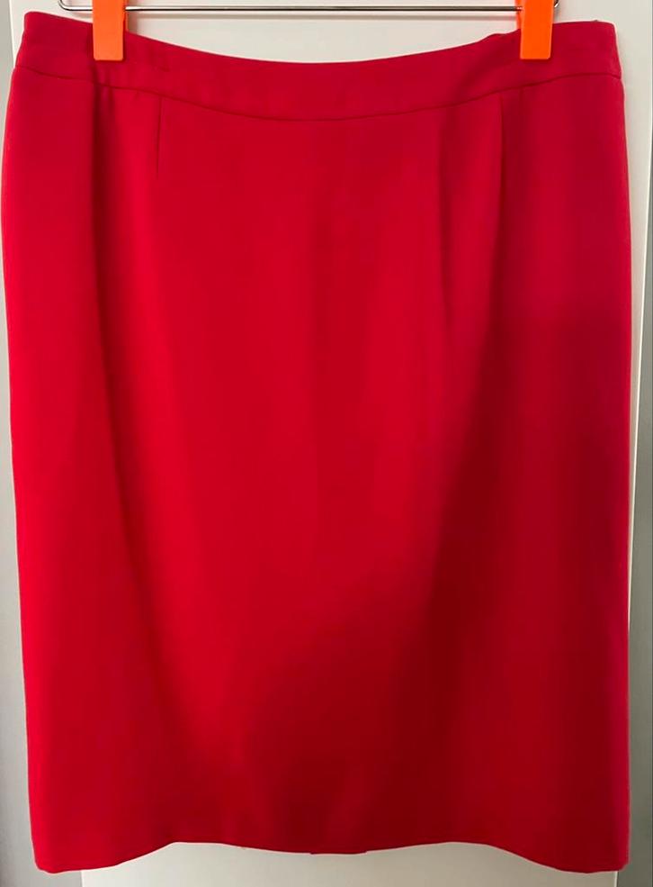 Mayerline 46 mooie rode rok    gedragen, Kleding | Dames, Rokken, Gedragen, Maat 46/48 (XL) of groter, Rood, Onder de knie, Ophalen of Verzenden