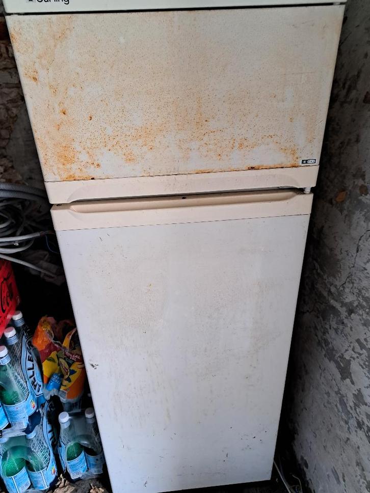 Frigo d'appoint, Elektronische apparatuur, Koelkasten en IJskasten, Gebruikt, Met vriesvak, 75 tot 100 liter, 140 tot 160 cm, 45 tot 60 cm