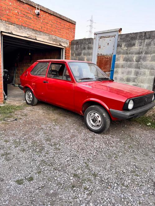 Volkswagen Polo uit 1981, Auto's, Volkswagen, Particulier, Polo, Benzine, Coupé, 3 deurs, Handgeschakeld, Grijs, Stof, Ophalen