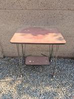 Tafel retro, Huis en Inrichting, Tafels | Bijzettafels, Ophalen, Zo goed als nieuw