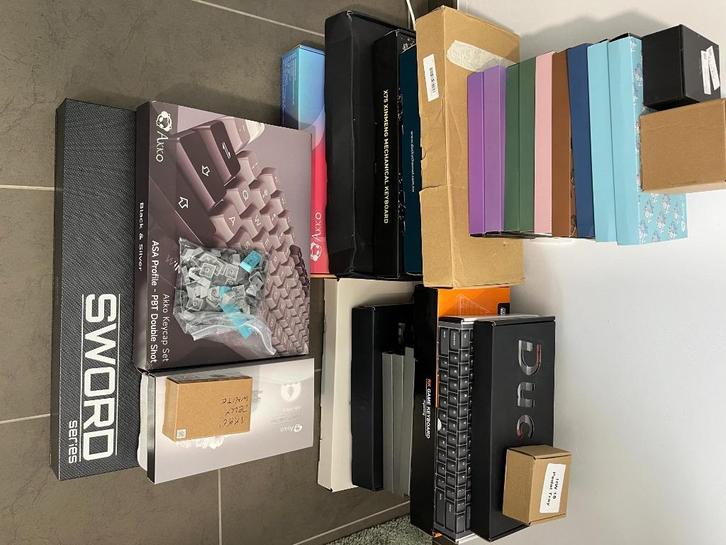 Lot custom mechanische gaming toetsenborden, Computers en Software, Toetsenborden, Gebruikt, Qwerty, Draadloos, Ergonomisch, Gaming toetsenbord