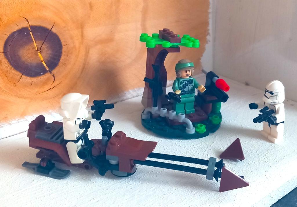 Lego Star Wars 9489 Endor Rebel Trooper & Imperial Trooper, Verzamelen, Star Wars, Zo goed als nieuw, Ophalen of Verzenden