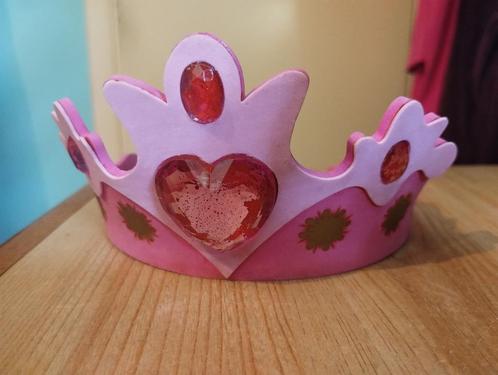 Tiara kroon, Kinderen en Baby's, Carnavalskleding en Verkleedspullen, Gebruikt, Meisje, 110 t/m 116, Ophalen of Verzenden