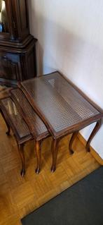 3 bijzettafeltjes, Antiek en Kunst, Ophalen