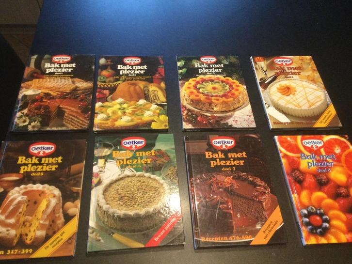 Complete reeks Oetker "Bak met plezier" – 8 delen, Boeken, Kookboeken, Zo goed als nieuw, Taart, Gebak en Desserts, Europa, Ophalen