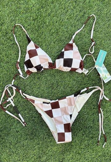 Bruin-beige ruitjes bikini – helemaal summer ready beschikbaar voor biedingen