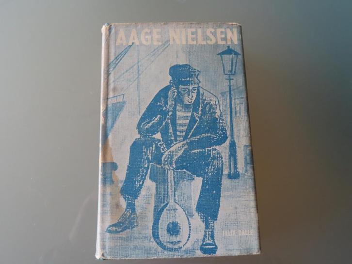 Aagje Nielsen – Felix Dalle / met extra documenten Reinaert, Boeken, Romans, Gelezen, België, Ophalen of Verzenden