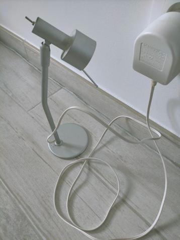 2 lampes de chevet Ikéa. beschikbaar voor biedingen