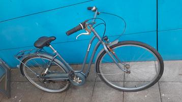 btwin fiets te koop beschikbaar voor biedingen