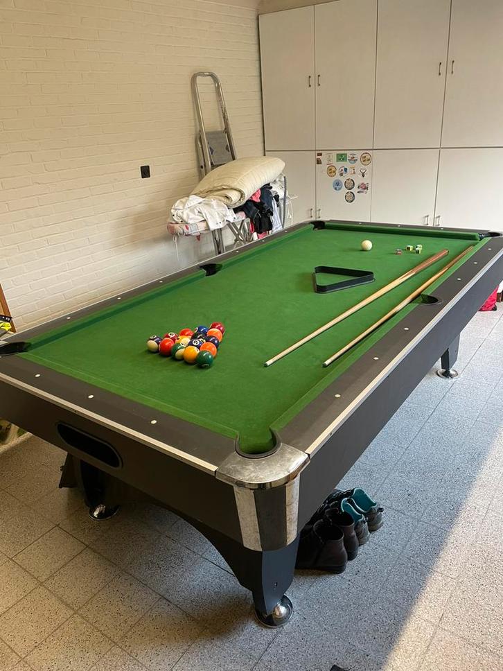 Pooltafel zwart/groen 8ft, Sport en Fitness, Biljarten en Poolen, Zo goed als nieuw, Pooltafel, Ophalen