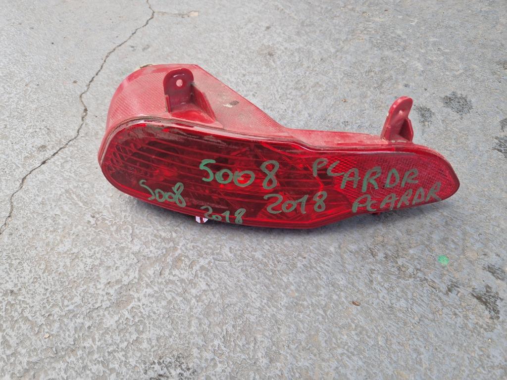 Feux anti brouillard PEUGEOT 5008 2 2017 reflecteur parechoc, Enlèvement, Peugeot, Porte