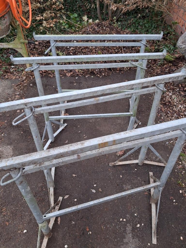 Metsersschraag - Regelbaar - Gegalvaniseerd Staal, Ophalen