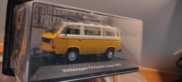 Volkswagen T3 Kombi 1979 1:43 en vitrine 