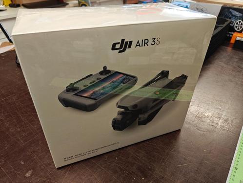 DJI Air 3S Fly More Combo, Hobby en Vrije tijd, Modelbouw | Radiografisch | Helikopters en Quadcopters, Nieuw, Quadcopter of Multicopter