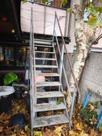 Metalen trap., Doe-het-zelf en Bouw, Ladders en Trappen, Ophalen, Gebruikt, Trap, 2 tot 4 meter