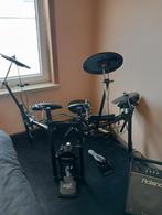 Roland TD-11 met versterker Roland PM-100, Ophalen, Zo goed als nieuw, Roland, Elektronisch