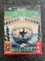 Pocket Escape Room, Vijf spelers of meer, Ophalen of Verzenden, Zo goed als nieuw, Reisspel