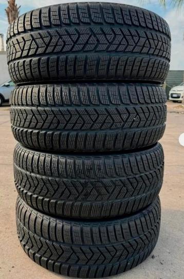 Set van 4 PIRELLI M+S banden Maat 255 55 R20 110V als NIEUW beschikbaar voor biedingen