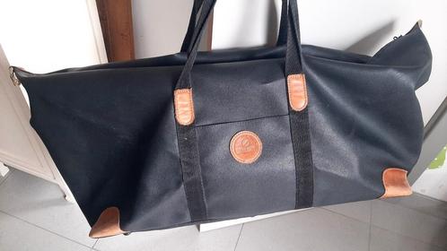 Onverslijtbare grote reistas | duffelbag Delsey met leder, Handtassen en Accessoires, Tassen | Reistassen en Weekendtassen, Zo goed als nieuw