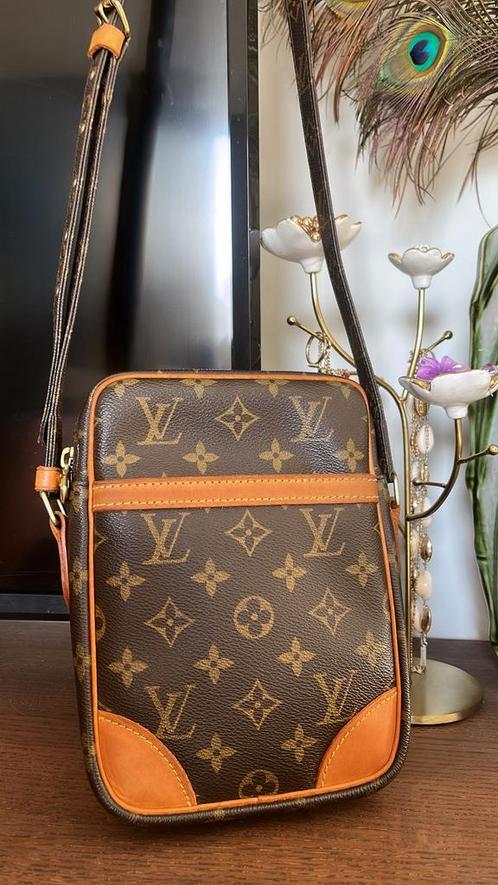 Authentieke Louis Vuitton danube monogram, Handtassen en Accessoires, Tassen | Damestassen, Ophalen of Verzenden
