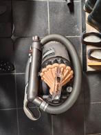 Dyson stofzuiger voor wisselstukken, Elektronische apparatuur, Stofzuigers, Ophalen, Stofzuiger