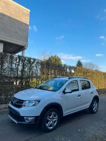 Dacia Sandero Stepway 0.9 benzine 2015 - 30.000KM - GARANTIE beschikbaar voor biedingen