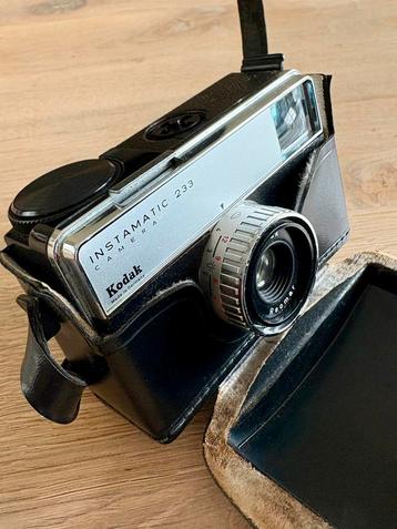 Kodak Instamatic 233 camera beschikbaar voor biedingen