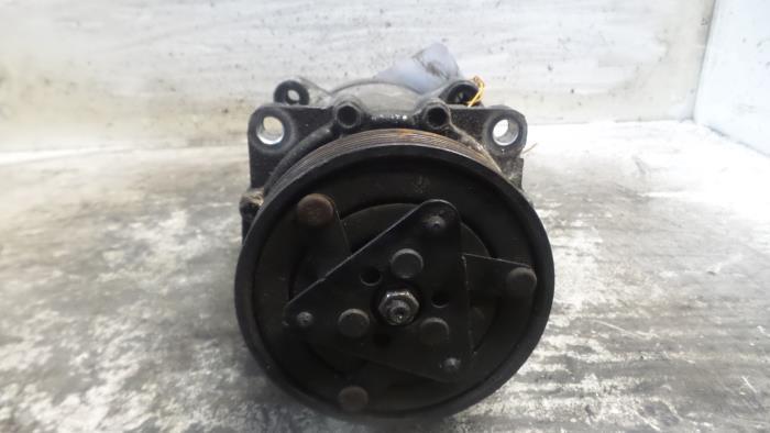 Pompe clim d'un Volkswagen Bora, Autos : Pièces & Accessoires, Autres pièces automobiles, Volkswagen, Utilisé, Enlèvement ou Envoi