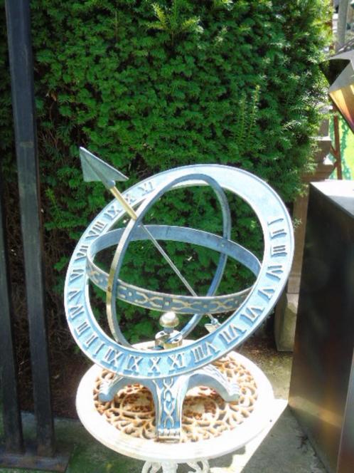cadran solaire XXL en bronze patiné sur pied carré ., Jardin & Terrasse, Cadrans solaires, Neuf, Enlèvement ou Envoi