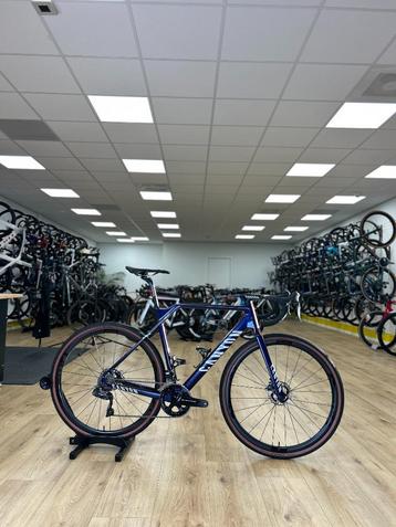 Canyon Inflite CFR Di2 Carbon Racefiets beschikbaar voor biedingen