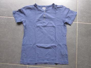 blauw T-shirt met drie knoopjes