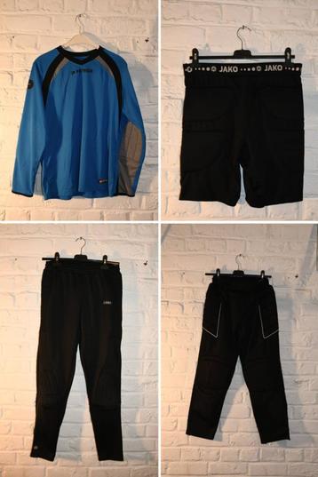 Lot de vêtements de foot (13-14 ans) beschikbaar voor biedingen