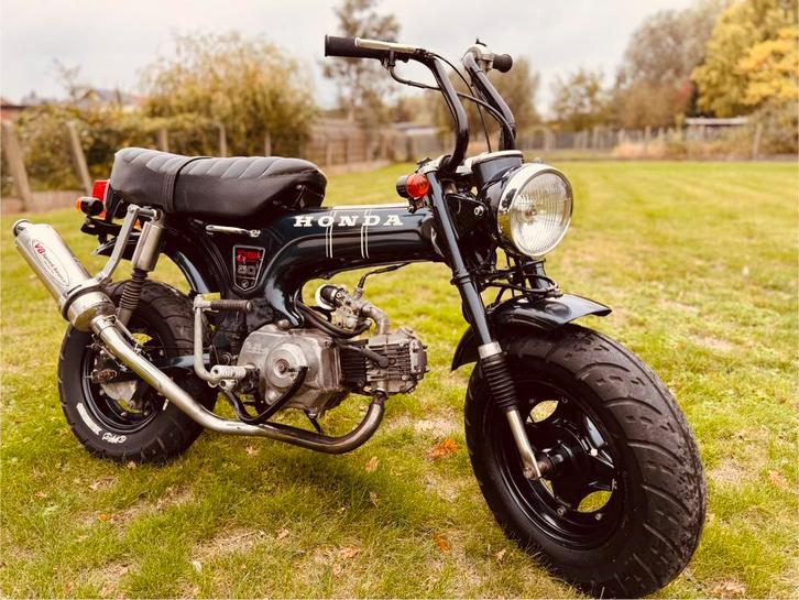 Honda dax st50, Fietsen en Brommers, Brommers | Honda, Zo goed als nieuw, Overige modellen, Klasse B (45 km/u), Ophalen of Verzenden