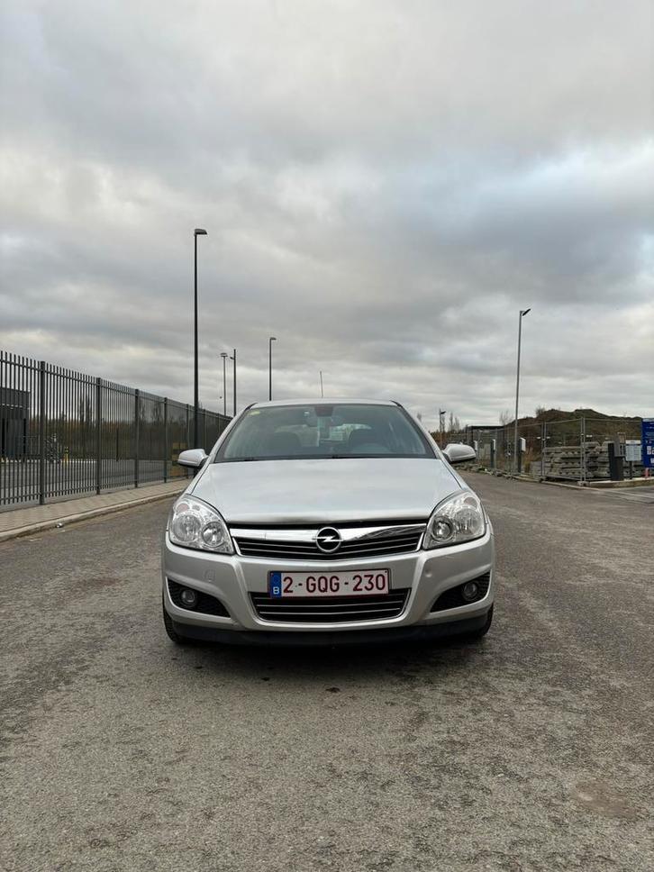 OPEL ASTRA H TE KOOP !!, Auto's, Opel, Particulier, Astra, ABS, Airbags, Airconditioning, Centrale vergrendeling, Cruise Control