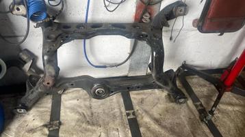 Audi Q5 motorhouder beschikbaar voor biedingen