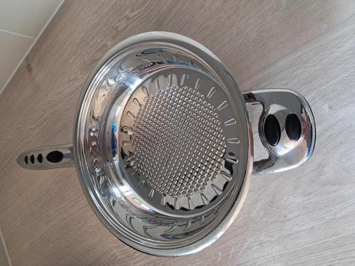 pan groot  25 cm ook inductie, Huis en Inrichting, Keuken | Potten en Pannen, Zo goed als nieuw, Koekenpan of Braadpan, Aluminium