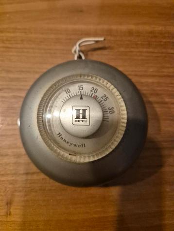 Vintage Honeywell thermostaat – '60 – design Henry Dreyfuss beschikbaar voor biedingen