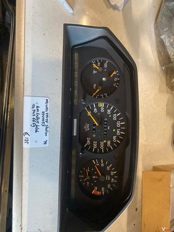 Mercedes W124 220 TE 5 bak handgeschakeld 1994wagennr 250005 beschikbaar voor biedingen