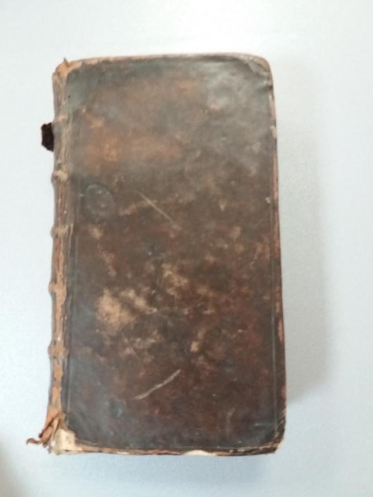 Verhandeling over chirurgische ingrepen, Antiek en Kunst, Antiek | Boeken en Manuscripten, Ophalen of Verzenden