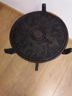 Superbe table d'appoint plateau sculpté amovible., Enlèvement ou Envoi, Culture africaine, Rond, 45 à 60 cm