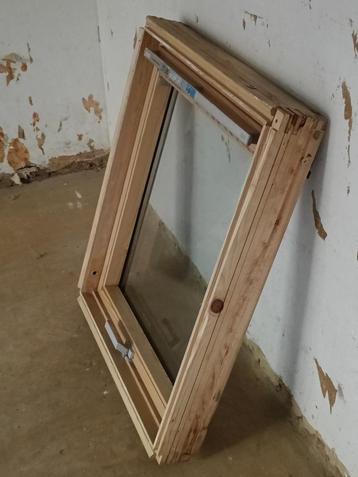 velux // 78 cm  98 cm // GHL M04‑3059 6EAP110 beschikbaar voor biedingen