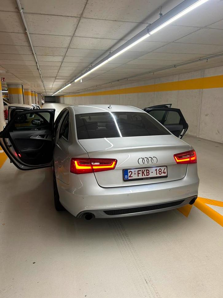 Audi a6, Auto's, Audi, Particulier, A6, Diesel, Euro 5, Berline, 4 deurs, Handgeschakeld, Zilver of Grijs, Zwart, Leder, Voorwielaandrijving