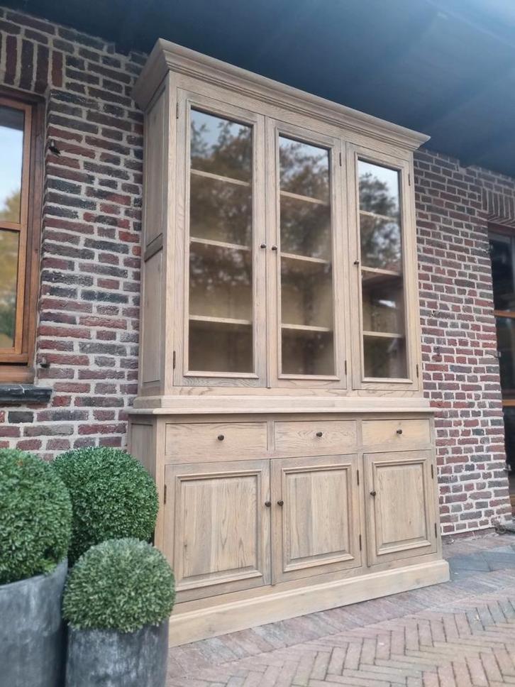 Eiken buffetkast/vitrinekast GRATIS LEVERING, Huis en Inrichting, Kasten | Buffetkasten, Zo goed als nieuw, Ophalen of Verzenden