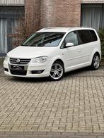 Volkswagen Touran 1.4 Tsi Benzine R-Line Automaat DSG, Auto's, Automaat, Monovolume, Zwart, Wit